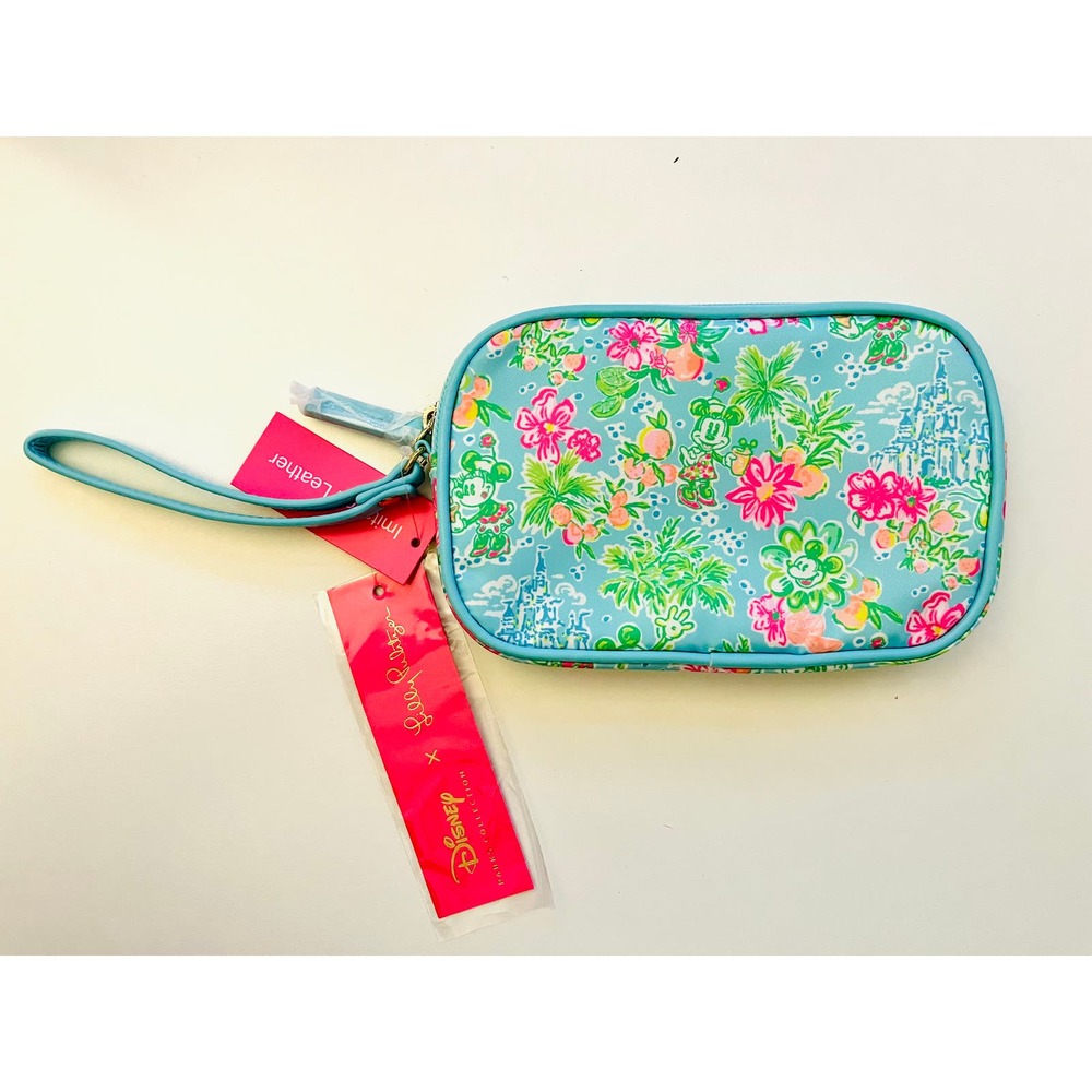 Lilly Pulitzer: Lilly Loves Disney Gillie Wristlet